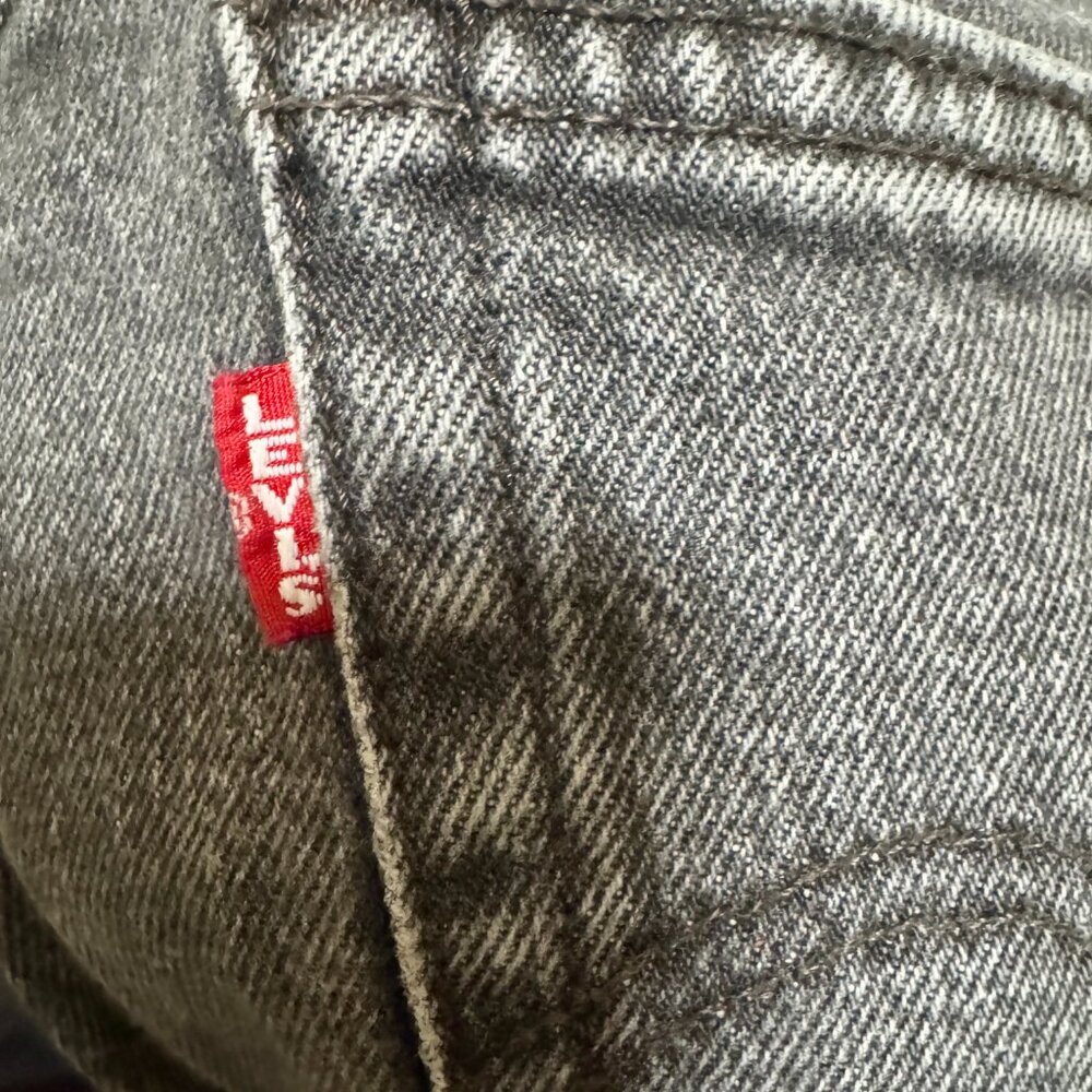 Levi’s Premium 501 Skinny Jeans in Coal Black - Picture 8 of 11